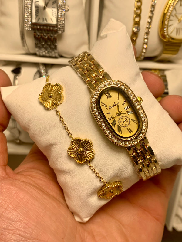 Oval gold with vanclef bracelet