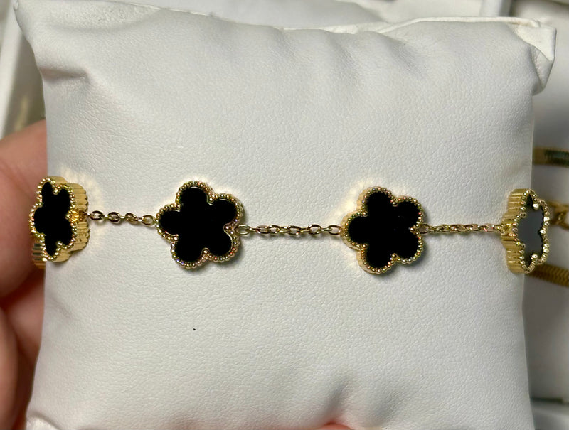 أسورة Van Cleef سوداء