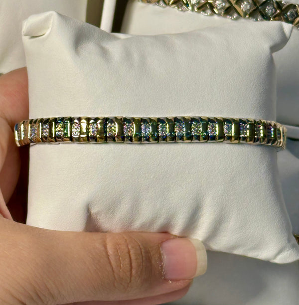 Diamond bracelet gold and silver
