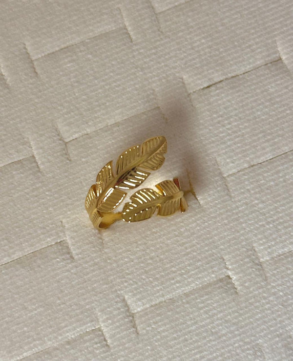 Golden feather Ring