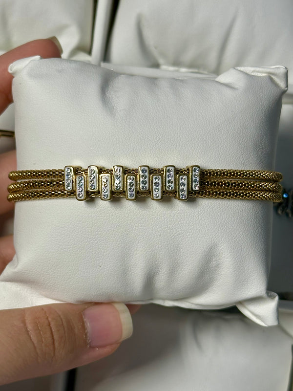 Simple with diamond bracelet