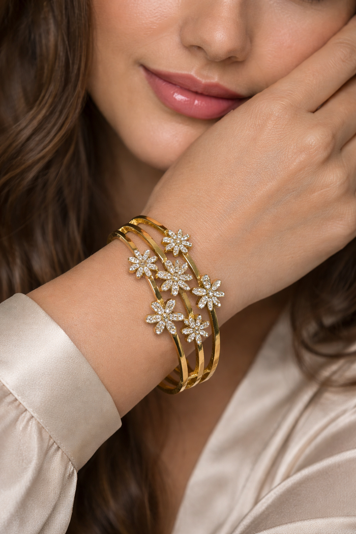 Flower diamond bracelet