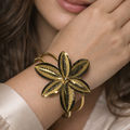 Flower bracelet 2