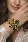 Flower bracelet 2