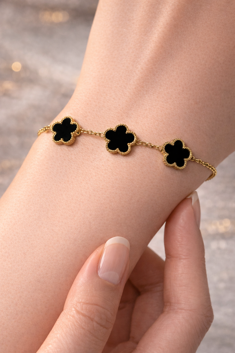 أسورة Van Cleef سوداء