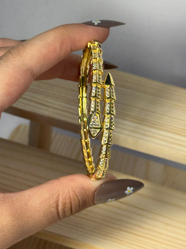 Simple snake bracelet