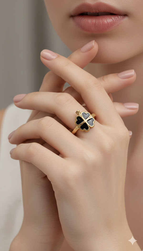 Flower in black  and white Ring