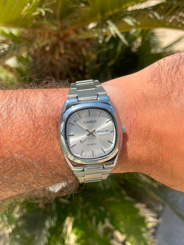 casio Slver in space gray