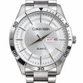 Men's Silver-Tone Quartz Watch – Silver Dial & Day-Date. Brushed silver-tone dial, matching metal bracelet, quartz marking, and day-and-date display.
