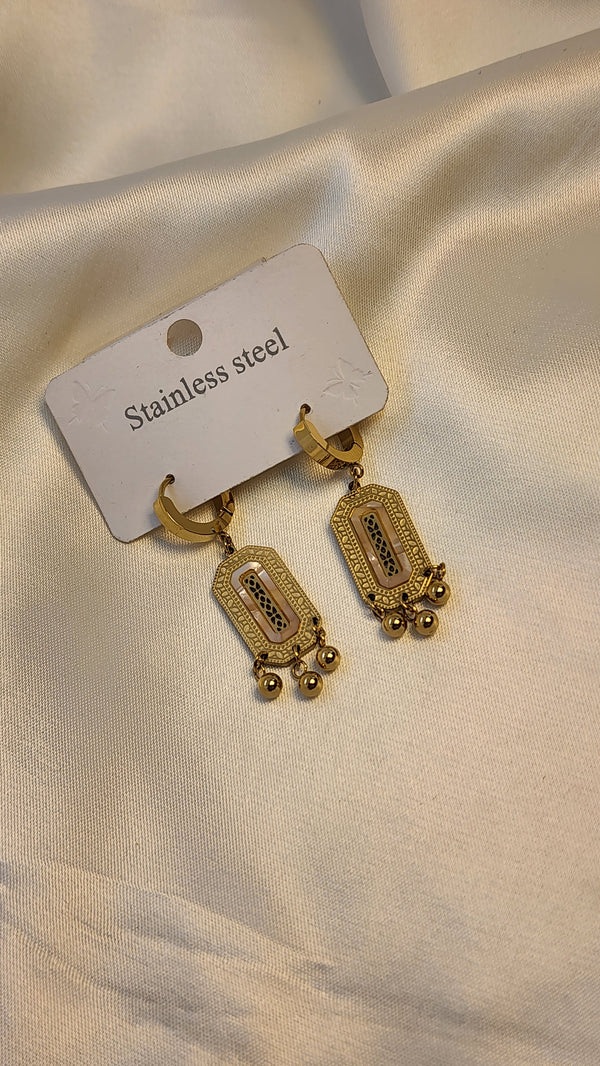 Zahra Drop Earrings