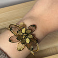 Big flower bracelet