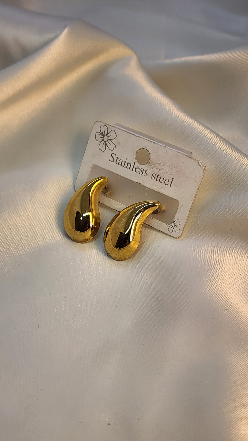 Drop earrings