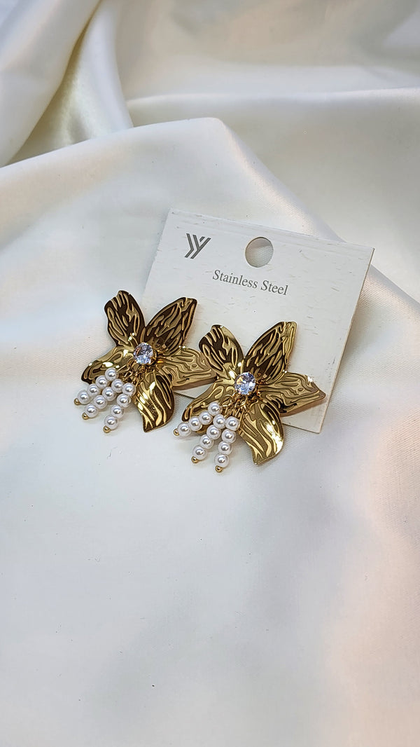 Flower daimond earrings